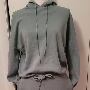 Boohoo two piece hooded sage set